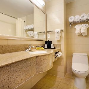 Queen Suite
